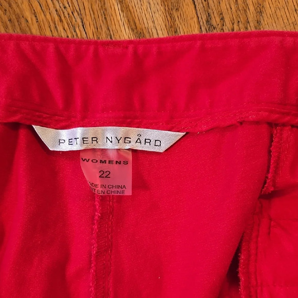 Peter Nygard Red Capris 22 - Picture 2 of 4